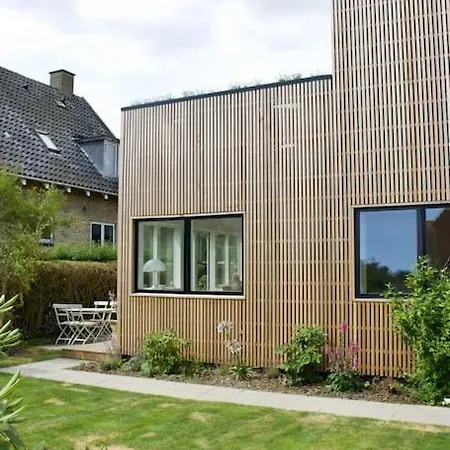 Villa House In Beautiful